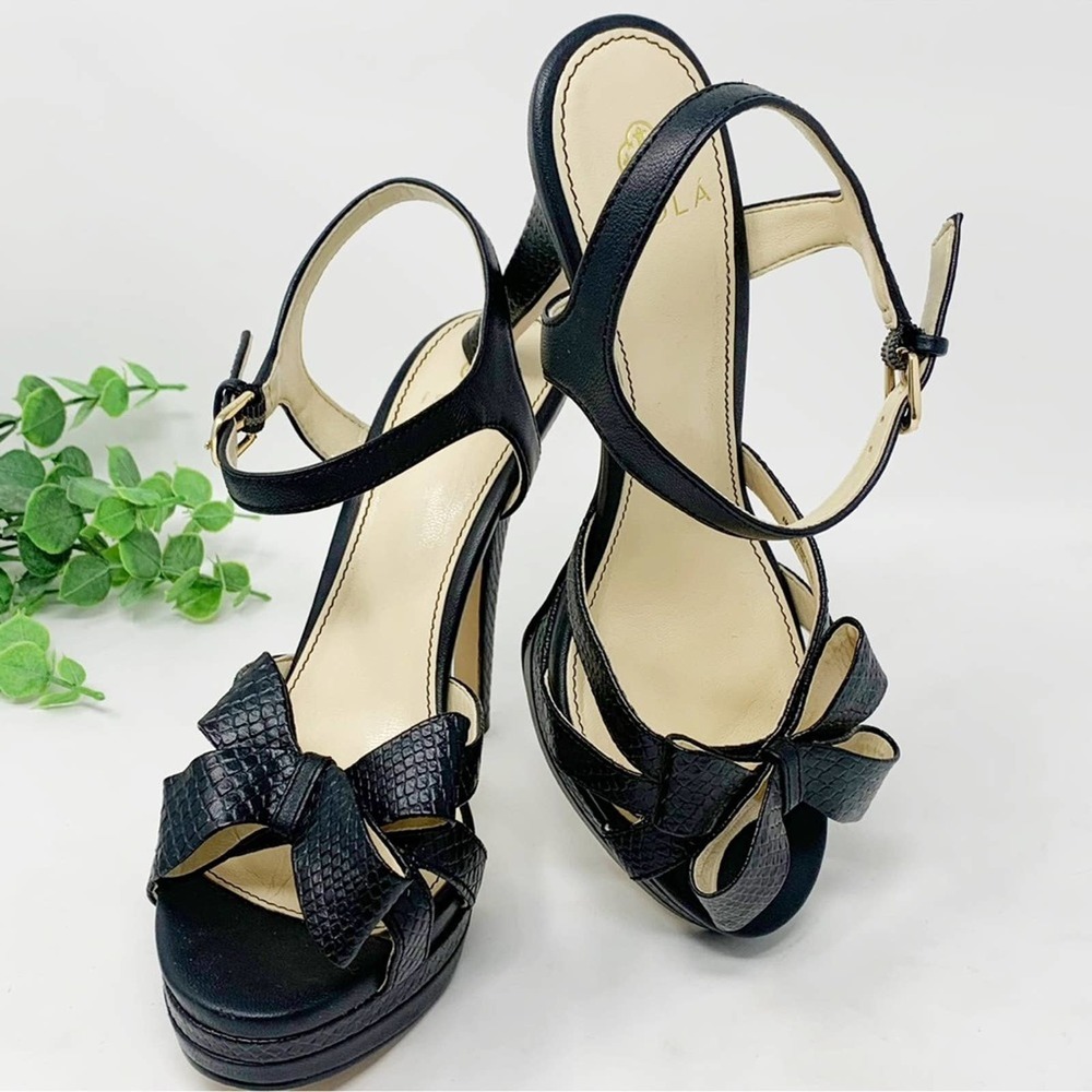 Isola Daena in Black Snake Womens Bow Heels size 8